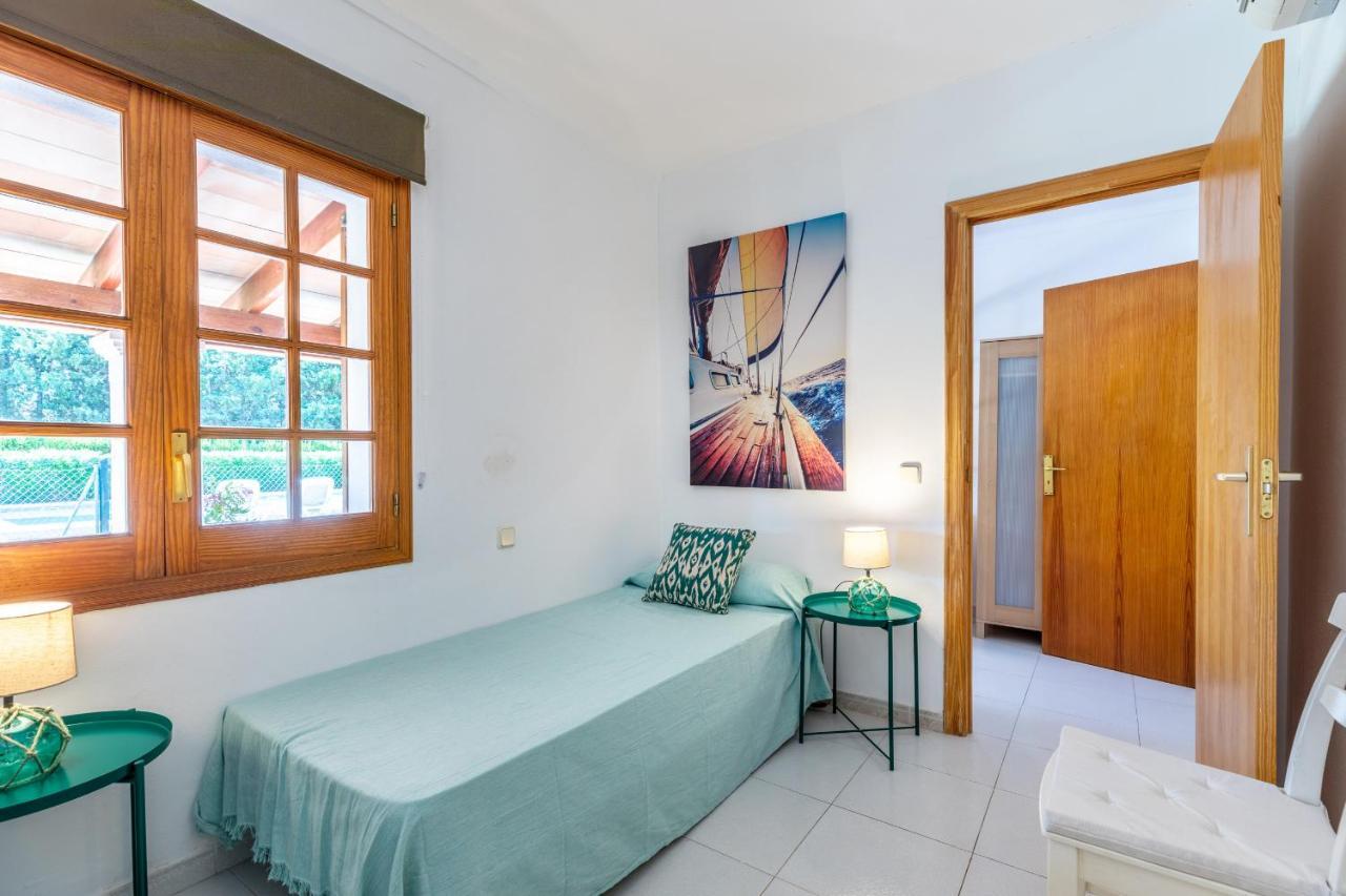 Vora Villa *